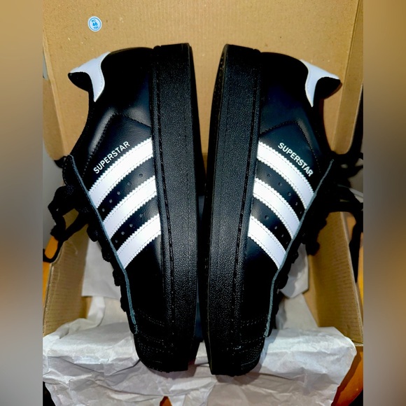 Adidas Originals Blue Shoe Box - Picture 1 of 7